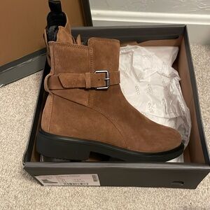 Ecco boots size 6.5